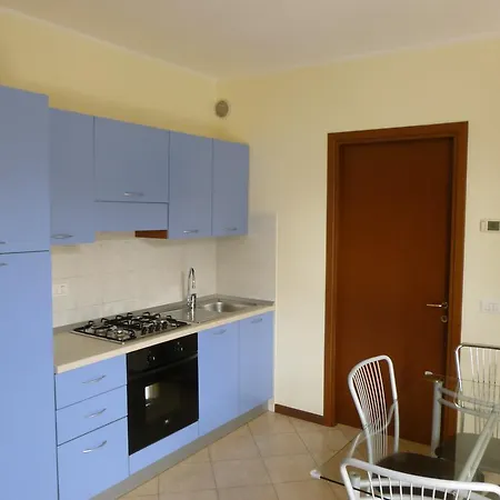 La Cornice Del Garda Apartamento *
