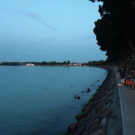 La Cornice Del Garda Apartamento *